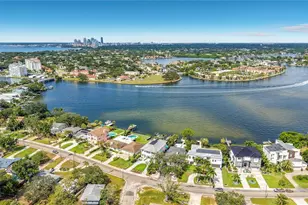 3800 Shore Acres Blvd NE, Saint Petersburg, FL 33703 - Photo 13