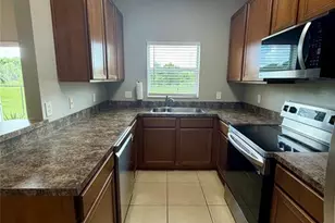 1840 Retreat View Cir, Sanford, FL 32771 - Photo 9
