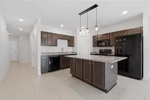3857 Hampstead Ln, Lakeland, FL 33810 - Photo 7