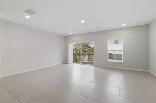 3857 Hampstead Ln, Lakeland, FL 33810 - Photo 11