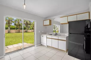 14520 Lycastle Cir, Orlando, FL 32826 - Photo 9