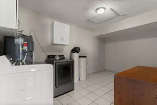 9425 Chandon Dr, Orlando, FL 32825 - Photo 39