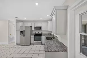 8511 Shady Glen Dr, Orlando, FL 32819 - Photo 9