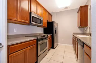 3338 Robert Trent Jones Dr, Orlando, FL 32835 - Photo 5