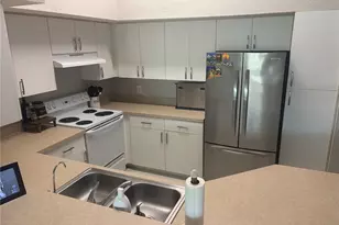 4140 Central Sarasota Pkwy, Sarasota, FL 34238 - Photo 5