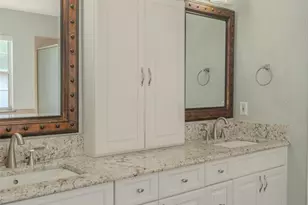 33721 Spring Dr, Leesburg, FL 34788 - Photo 37