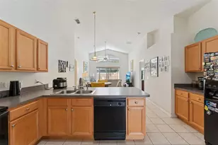 126 Madiera Beach Blvd, Kissimmee, FL 34746 - Photo 11