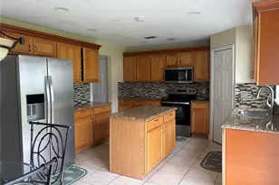 1072 Royal Marquis Cir, Ocoee, FL 34761 - Photo 11