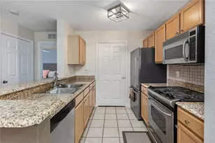 930 Moonlight Cove Rd, Orange City, FL 32763 - Photo 15