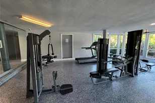 3315 58th Ave S, Saint Petersburg, FL 33712 - Photo 7