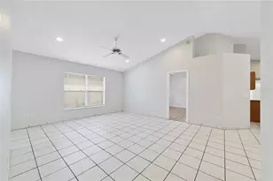 9752 Piney Point Cir, Orlando, FL 32825 - Photo 13