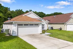 2016 Locust Berry Dr, Kissimmee, FL 34743 - Photo 3