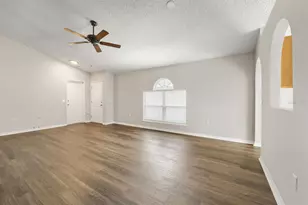 17037 Holmby Ct, Land O Lakes, FL 34638 - Photo 9
