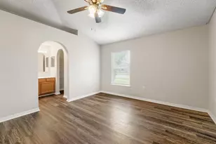 17037 Holmby Ct, Land O Lakes, FL 34638 - Photo 7