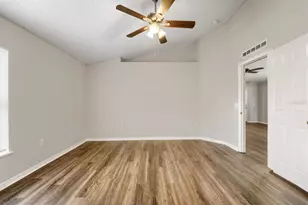 17037 Holmby Ct, Land O Lakes, FL 34638 - Photo 19