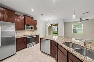 26929 Juniper Bay Dr, Wesley Chapel, FL 33544 - Photo 5