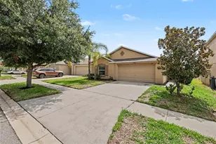 204 English Channel Pl, Dover, FL 33527 - Photo 3