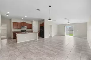 204 English Channel Pl, Dover, FL 33527 - Photo 5