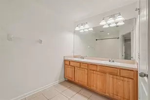 26533 Castleview Way, Wesley Chapel, FL 33544 - Photo 11