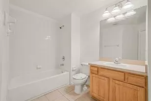 26533 Castleview Way, Wesley Chapel, FL 33544 - Photo 13
