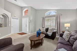 554 Paloma Dr, Davenport, FL 33837 - Photo 3