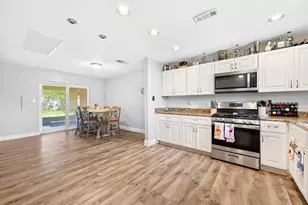10330 Licorice Way, Orlando, FL 32821 - Photo 5