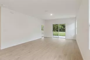 2042 Walnut Crk Dr, Kissimmee, FL 34744 - Photo 5