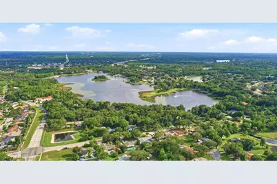 9813 Lake Georgia Drive, Orlando, FL 32817 - Photo 11