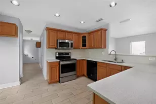 7001 Baywood Ct, Tampa, FL 33615 - Photo 15