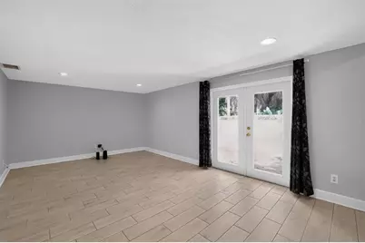 7001 Baywood Court, Tampa, FL 33615 - Photo 7
