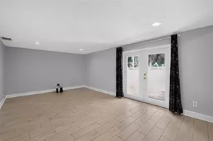 7001 Baywood Ct, Tampa, FL 33615 - Photo 7