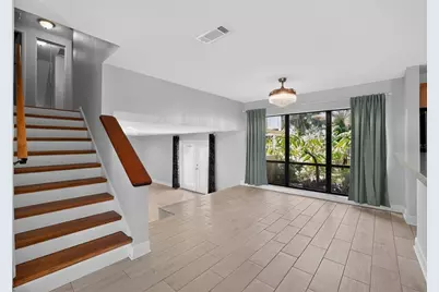 7001 Baywood Court, Tampa, FL 33615 - Photo 9