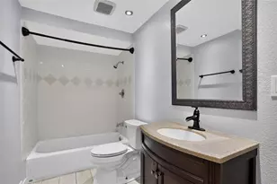 7001 Baywood Ct, Tampa, FL 33615 - Photo 29