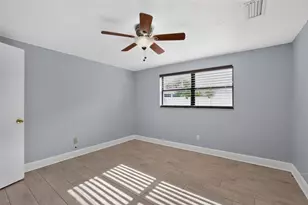 7001 Baywood Ct, Tampa, FL 33615 - Photo 25