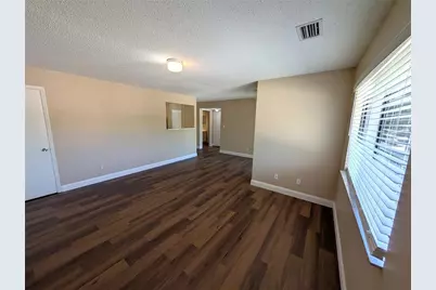 13401 Arbor Pointe Circle #201, Tampa, FL 33617 - Photo 5