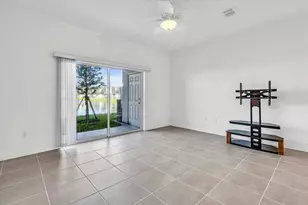 11747 Stonesmith Xing, Palmetto, FL 34221 - Photo 7