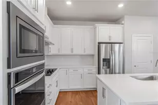14025 Kauai Dr, Orlando, FL 32827 - Photo 9