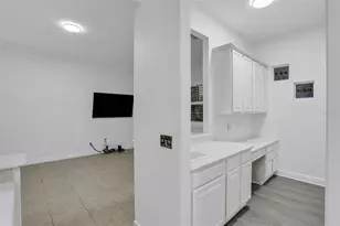 148 S Thornton Ave, Orlando, FL 32801 - Photo 29