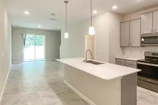 10010 Red Eagle Dr, Orlando, FL 32825 - Photo 5