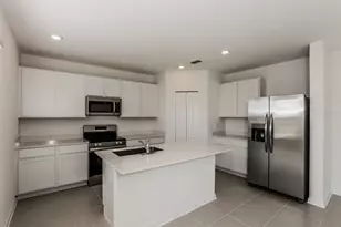 2866 Pennachio Dr, Lake Wales, FL 33853 - Photo 5