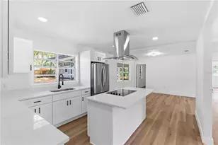10945 N Blvd, Tampa, FL 33612 - Photo 17