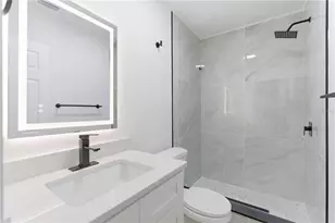 10945 N Blvd, Tampa, FL 33612 - Photo 3