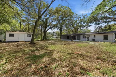 10945 N Boulevard, Tampa, FL 33612 - Photo 7