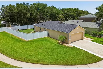 32323 Fish Hook Loop, Wesley Chapel, FL 33545 - Photo 53