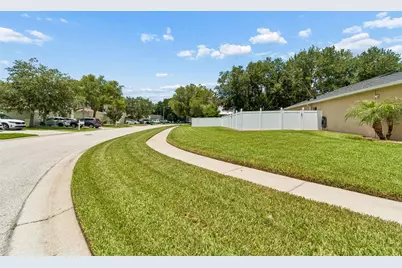 32323 Fish Hook Loop, Wesley Chapel, FL 33545 - Photo 7