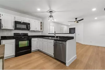 32323 Fish Hook Loop, Wesley Chapel, FL 33545 - Photo 17