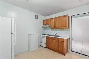 9616 Hollyhill Dr, Orlando, FL 32824 - Photo 21