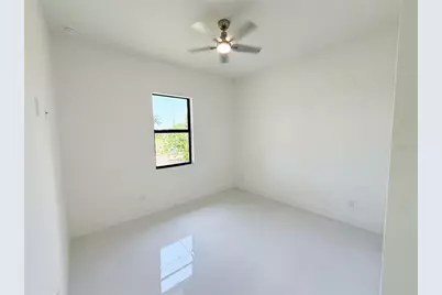 2725 Embers Parkway W, Cape Coral, FL 33993 - Photo 25