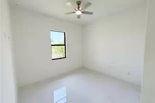 2725 Embers Pkwy W, Cape Coral, FL 33993 - Photo 25