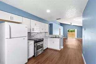 5459 Seedling Ln, Orlando, FL 32811 - Photo 7